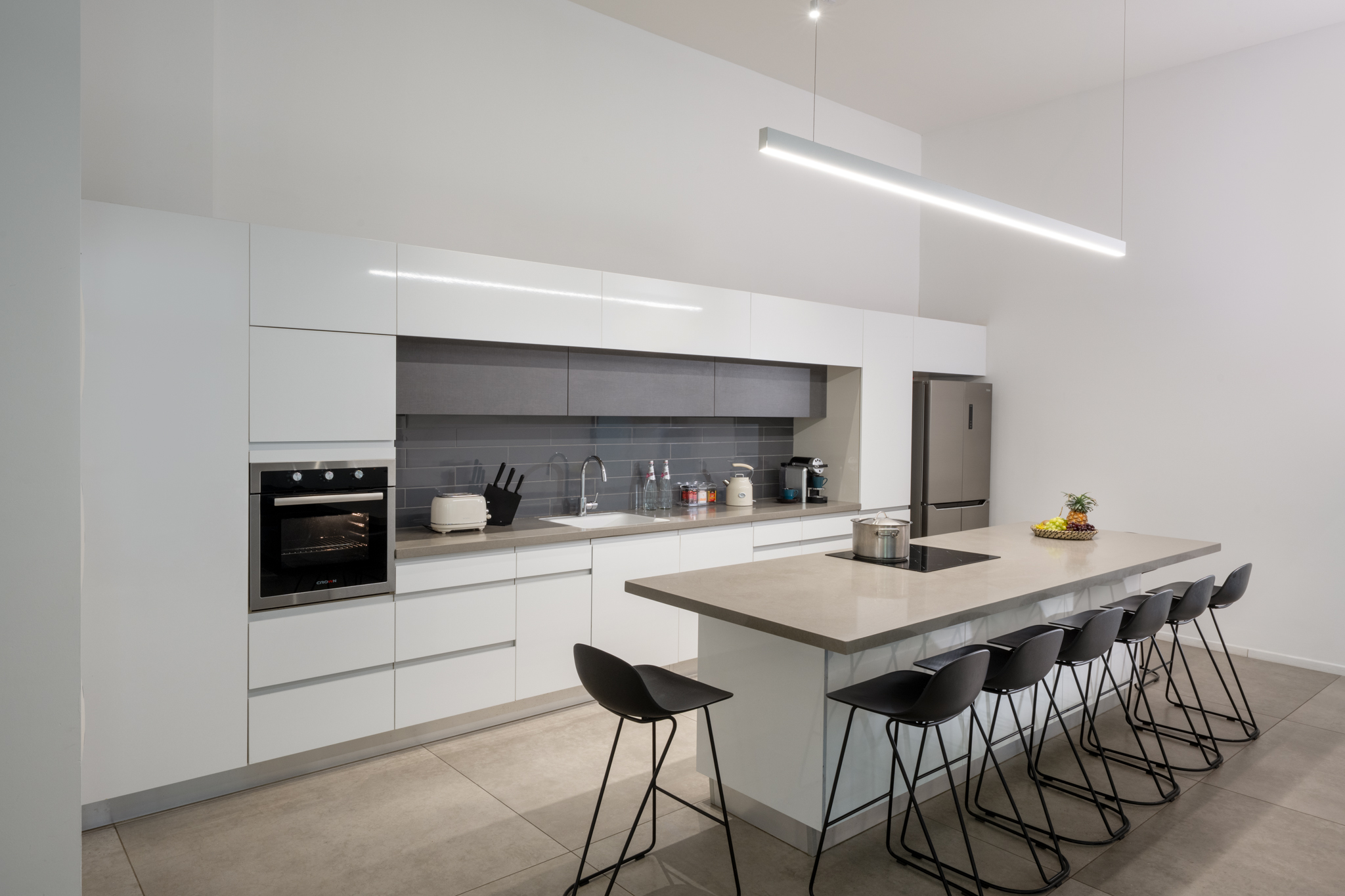 Five Bedroom Duplex Garden - Kitchen